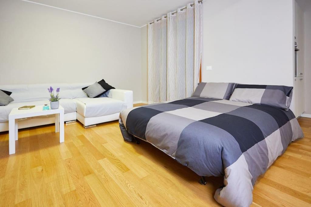Center Aviano Comfort Suite Free Parking Wifi מראה חיצוני תמונה