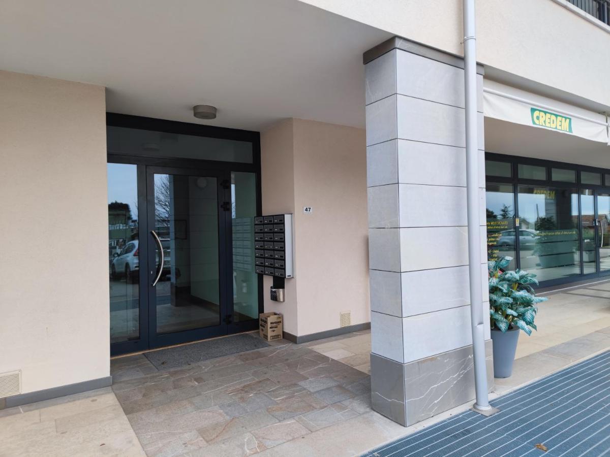 Center Aviano Comfort Suite Free Parking Wifi מראה חיצוני תמונה